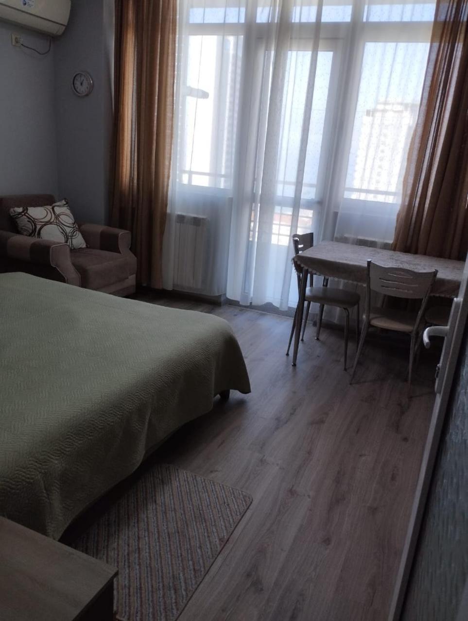 Yalcin Star Residence Apartment 300 Batum Dış mekan fotoğraf
